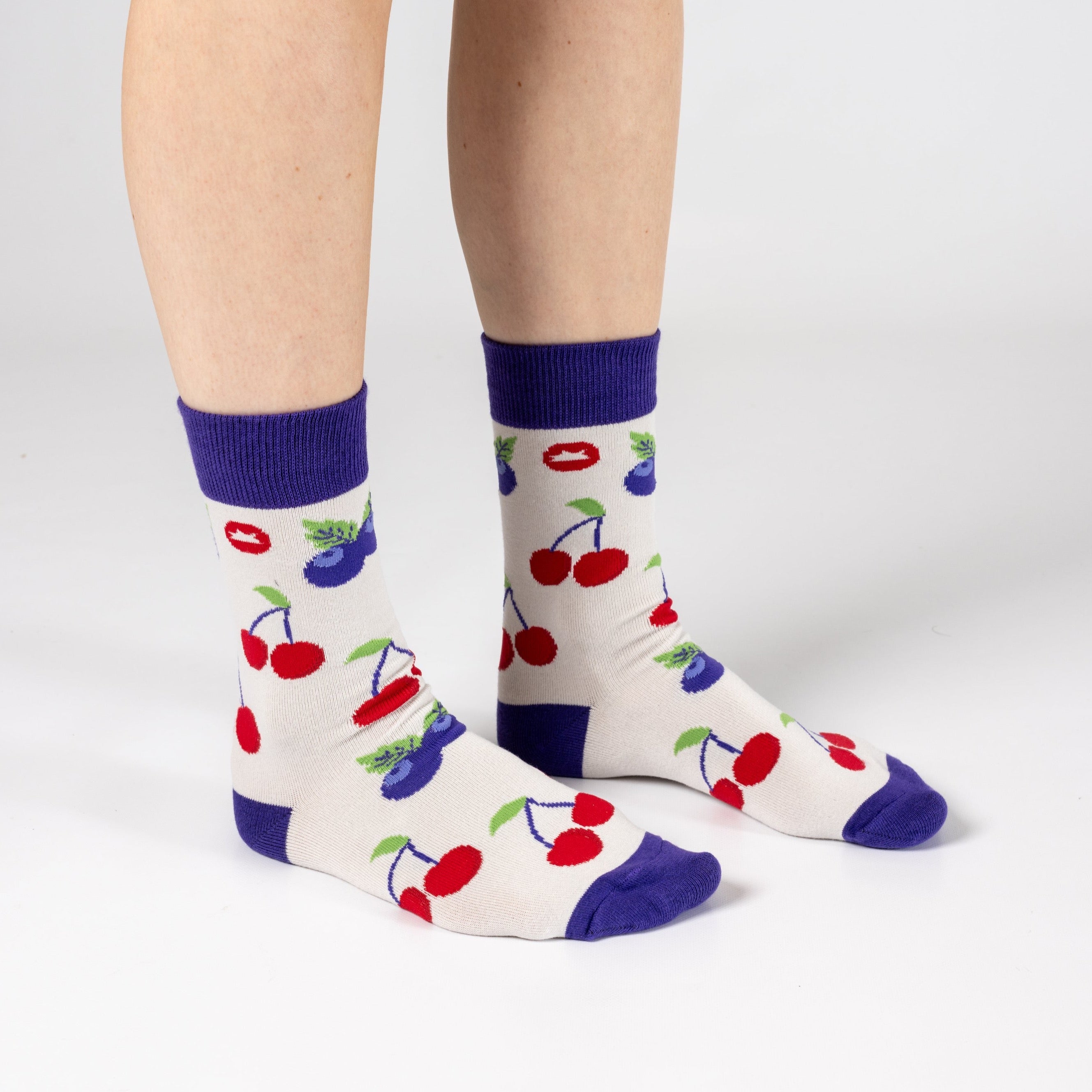BLUEBERRY CHERRY BAMBOO SOCKS - We Are Hedgy
